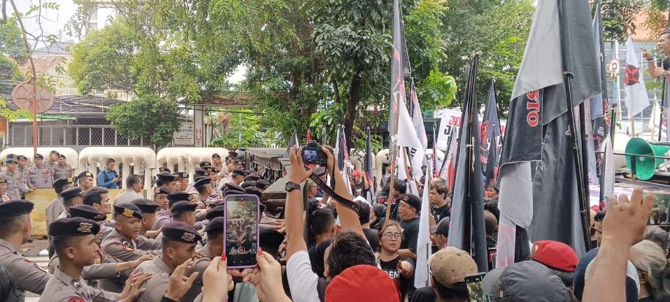 2fbdd479-b8ec-4cfd-a949-969a91ad0b53