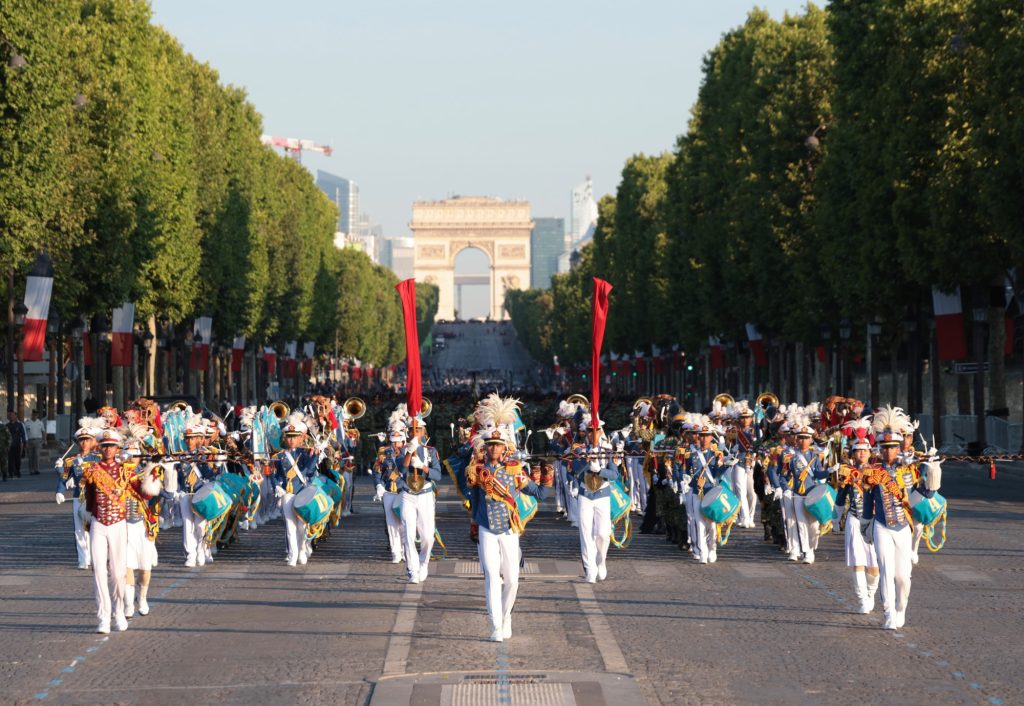 7ebdfd37-4d57-4577-b246-004a7318a3a6