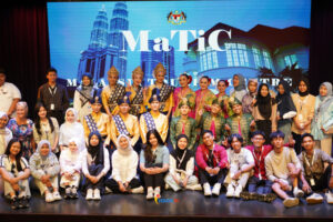 International-Volunteer