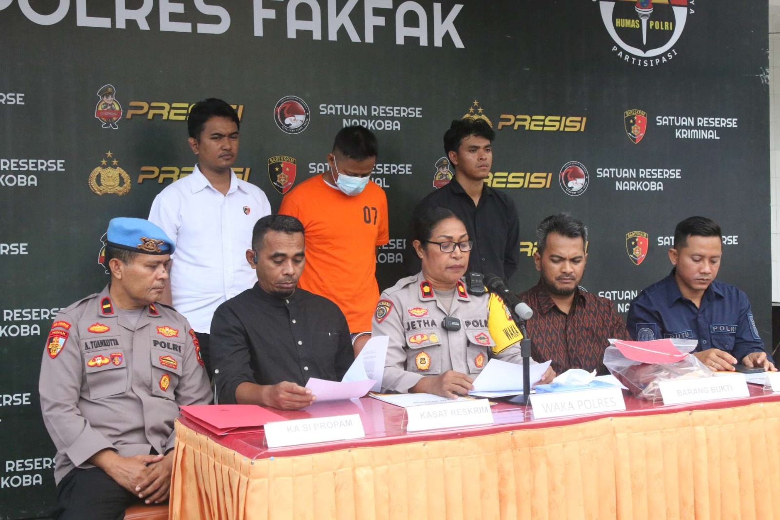 c6d80f3c-3563-41ea-ab46-1eb8095a7801