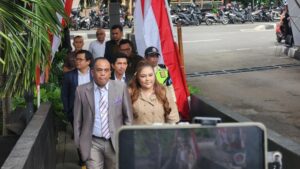 lisa-mariana-penuhi-panggilan-kpk-adrialdetikcom-1755837812585_169