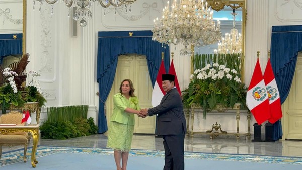 presiden-prabowo-sambut-presiden-peru-di-istana-rolandodetikcom-1754883022595_169