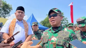 037672600_1758693169-1002636110