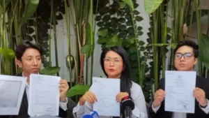 042428200_1758699804-Untitled