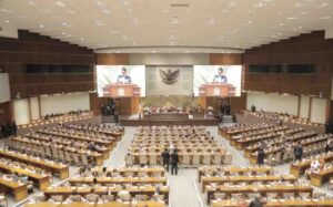 141f114521ec4bb41755795hq-227118