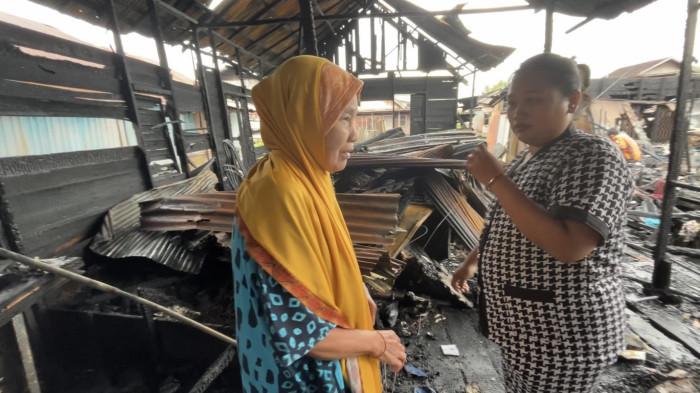 Warga-berharap-ada-bantuan-segera-dari-pemerintah-untuk-kebakaran-di-Kelayan-A