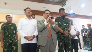 komisi-i-dewan-perwakilan-rakyat-menggelar-rapat-kerja-dengan-kementerian-pertahanan-di-ruang-rapat-komisi-i-dpr-senayan-jakar-1756708060371_169