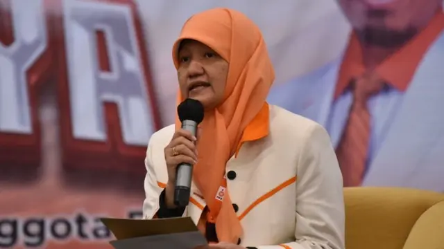 007440300_1760432071-Anggota_Badan_Legislasi__Baleg__DPR_Reni_Astuti