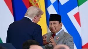 008231100_1760397382-Prabowo_dan_Trump_di_KTT_Perdamaian_untu_Gaza