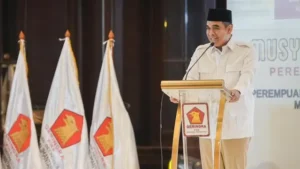 039474200_1760091343-Ketua_Dewan_Kehormatan_Partai_Gerindra_Ahmad_Muzani