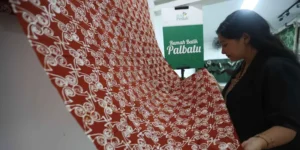 044025400_1759175280-1