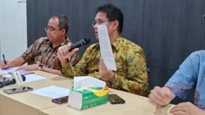 079388400_1760687218-1000128304