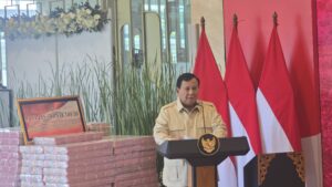 1000240703_7b805029ed (1)