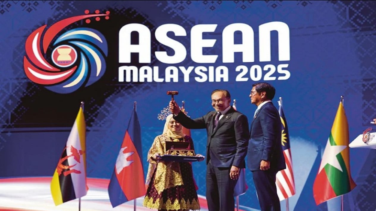 6900a7c129eeb-filipina-resmi-menerima-estafet-keketuaan-asean-dari-malaysia_1265_711