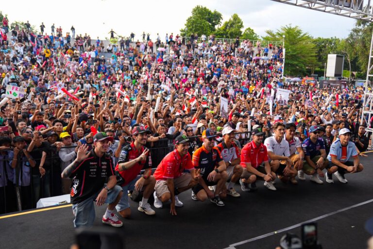 InJourney-Parade-MotoGP-Mandalika-2025