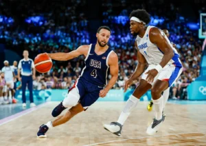 basketball-players-stephen-curry-of-united-states-and-guerschon-yabusele-of-france-during-mens-basketball-gold-medal-game-at-paris-summer-olympics-2024