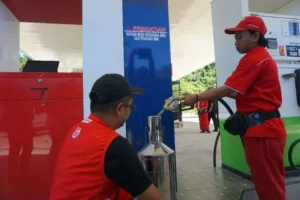 medium_antarafoto_bbm_satu_harga_di_wilayah_papua_maluku_1759752137_4f9e31785d