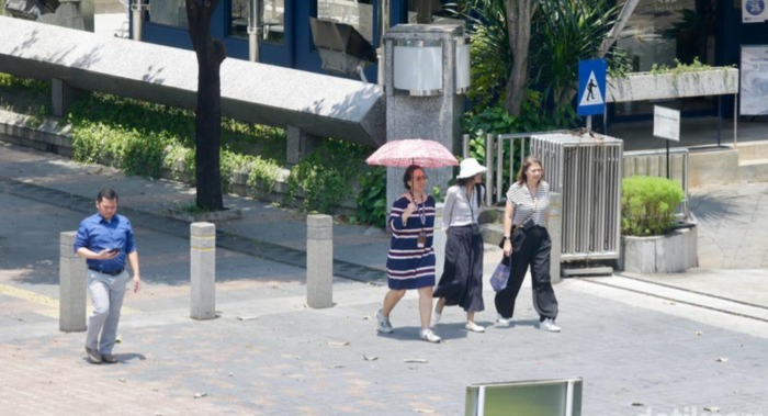 suhu-panas-menggila-bmkg-bongkar-faktor-utamanya-1760426694433_169