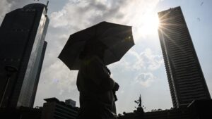 waspada-cuaca-panas-masih-akan-terjadi-di-indonesia-hingga-november-2025-1760524643487_169