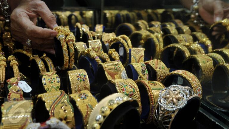 042940100_1441279137-harga-emas-3