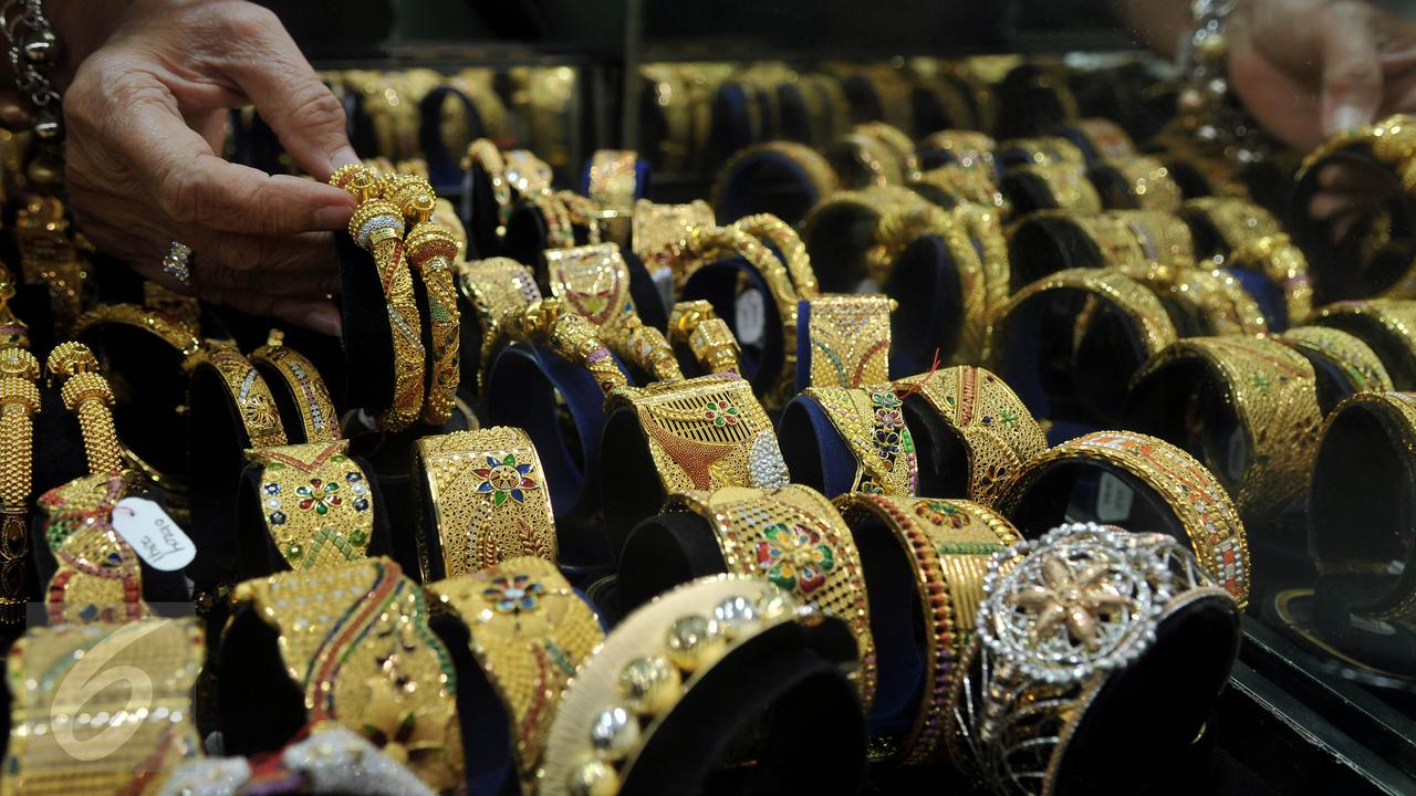 042940100_1441279137-harga-emas-3