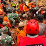 043942800_1763103152-longsor_cilacap_ok