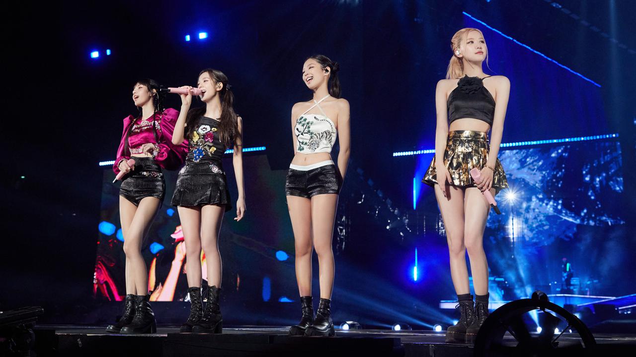 077754200_1678954266-Konser_BLACKPINK_Jakarta_11_Maret_2023_di_GBK-POOL__8_