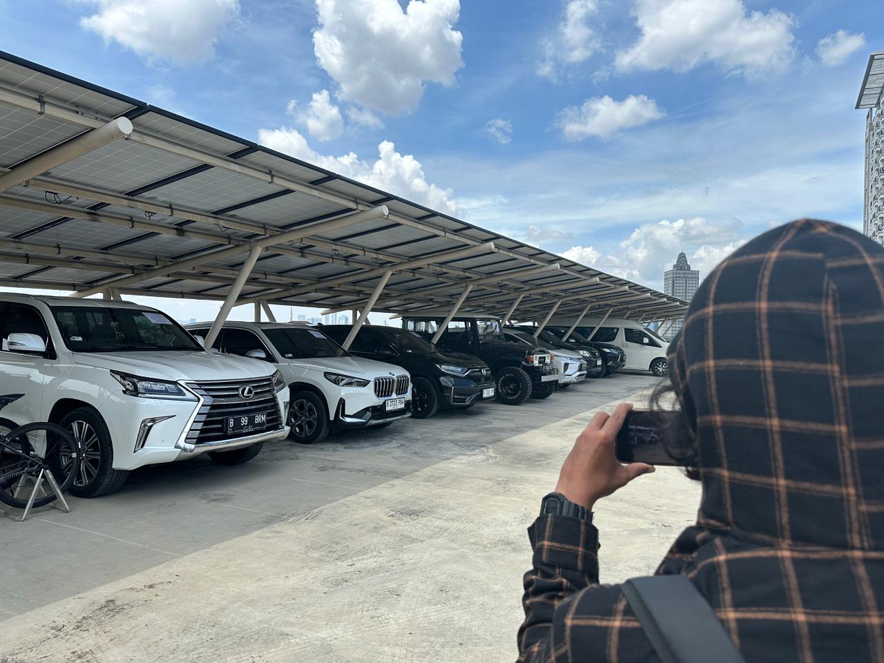 1000601894_42b8a23f4b