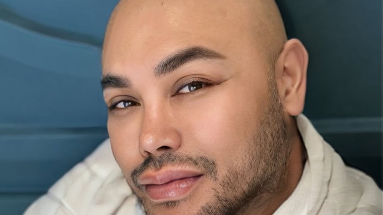 6842bc0c87d2f-ivan-gunawan_1265_711