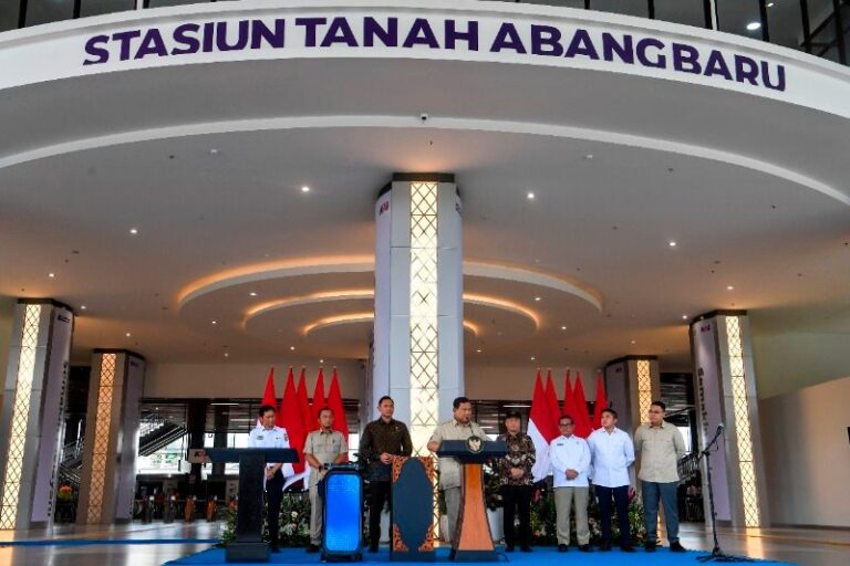 antarafoto_presiden_prabowo_resmikan_stasiun_tanah_abang_baru_1762247797_0543859bff