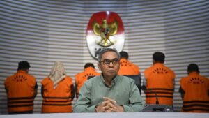 kpk-ott-kasus-suap-proyek-pupr-di-ogan-komering-ulu-1742126298645_169 (1)