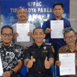 plt-kepala-kantor-bea-cukai-cilacap-dwijanto-wahjudi-bersama-yehr