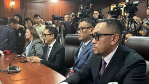 sidang-anggota-dpr-nonaktif-1762317596866_169